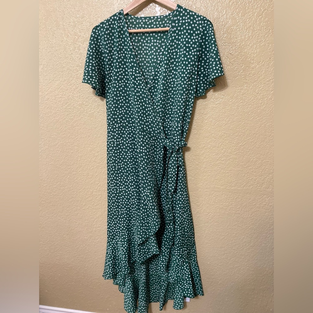 Kelly Green Ditzy Flower Dot Wrap Dress - Medium